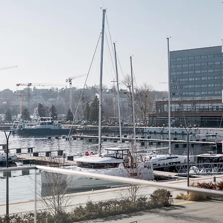 Yacht Park - Delux Waterfront With Free Parking *